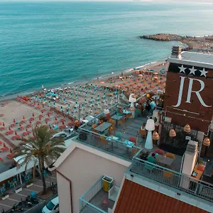 hotel-jolly-roger.hotelitalianriviera.com/