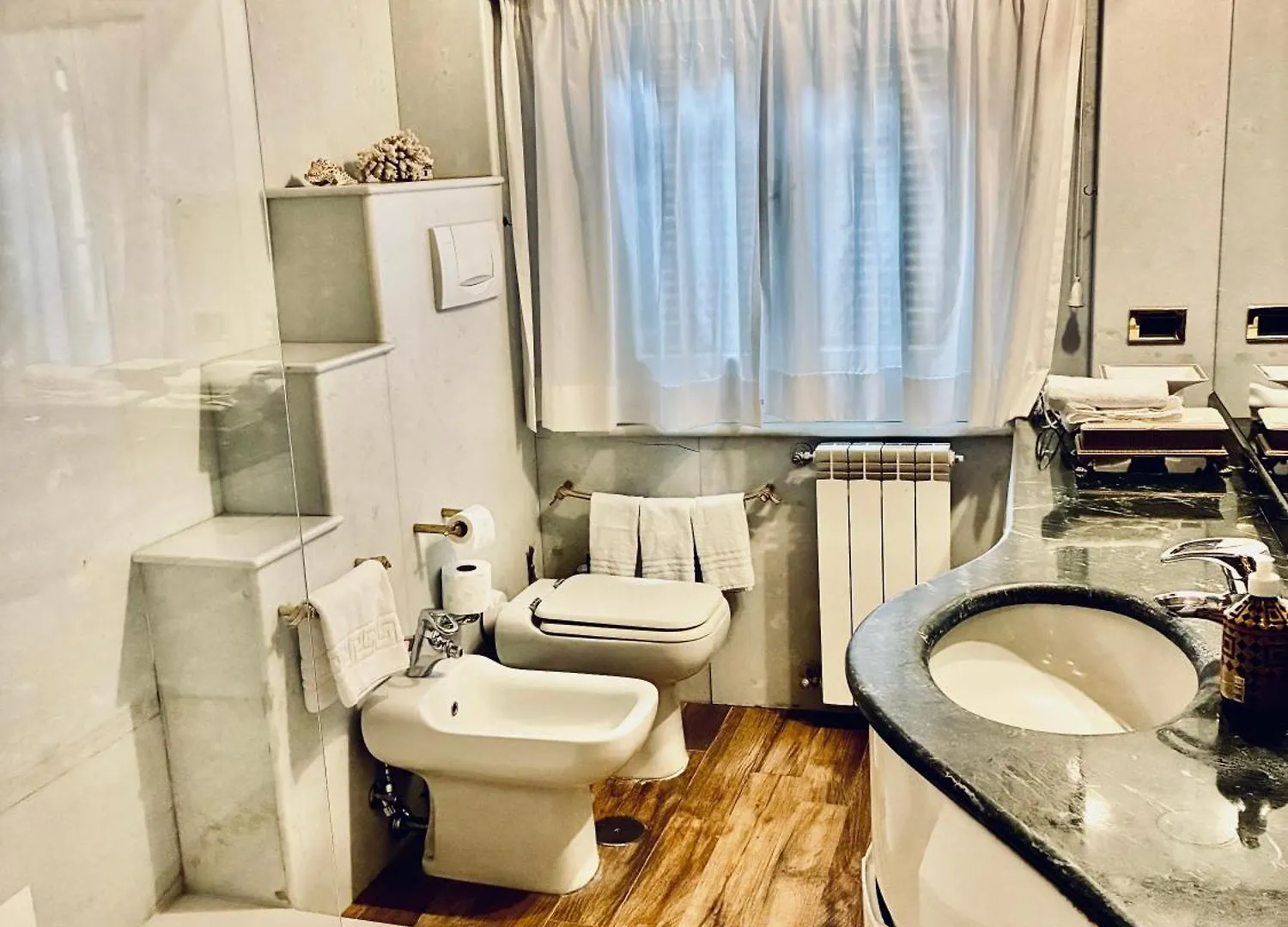 Guest house D.R.Rome Spanish Luxury Suites