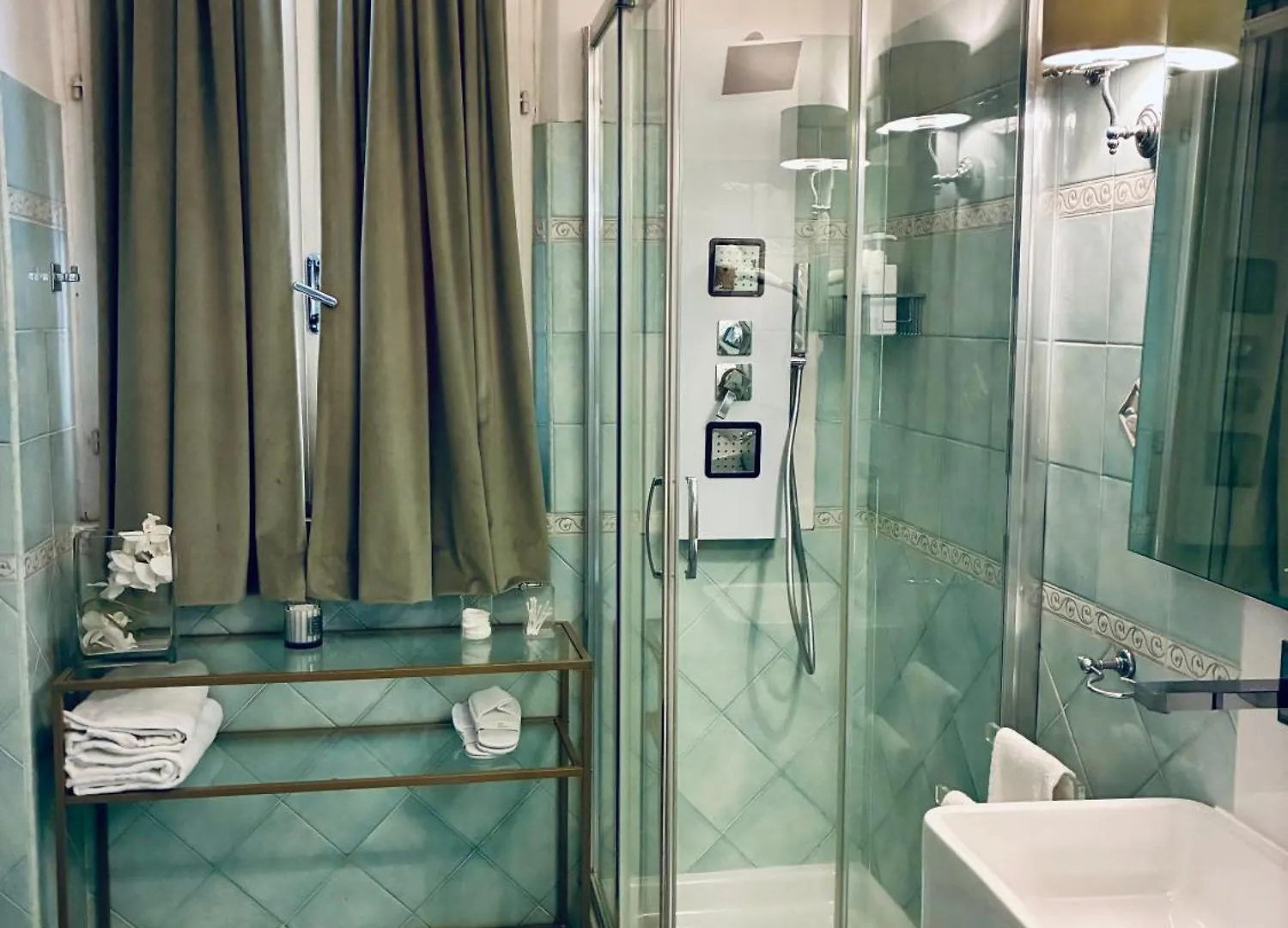 D.R.Rome Spanish Luxury Suites 0*, Rome